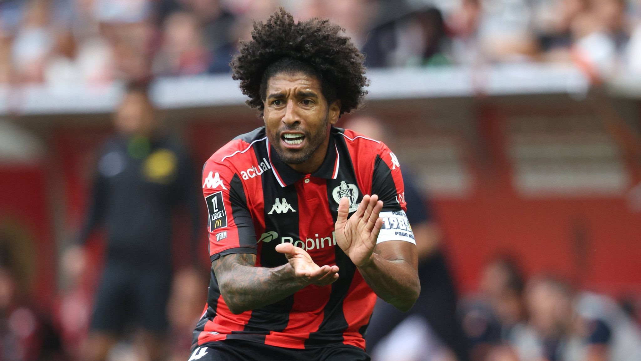 Dante: &lsquo;Se tiverem que estourar meus joelhos, que estourem&rsquo;