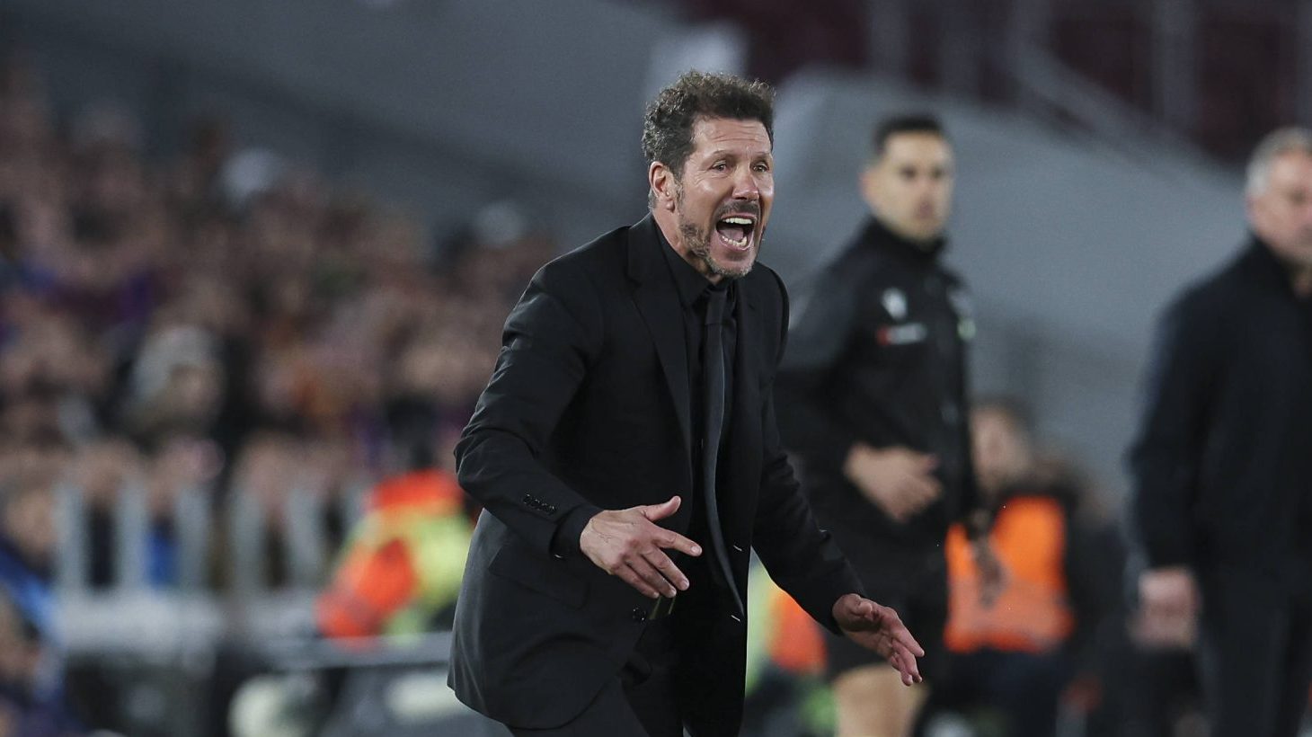 Retranca do Atl&eacute;tico com &rsquo;10 defensores&rsquo; quase sofre remontada hist&oacute;rica do Barcelona