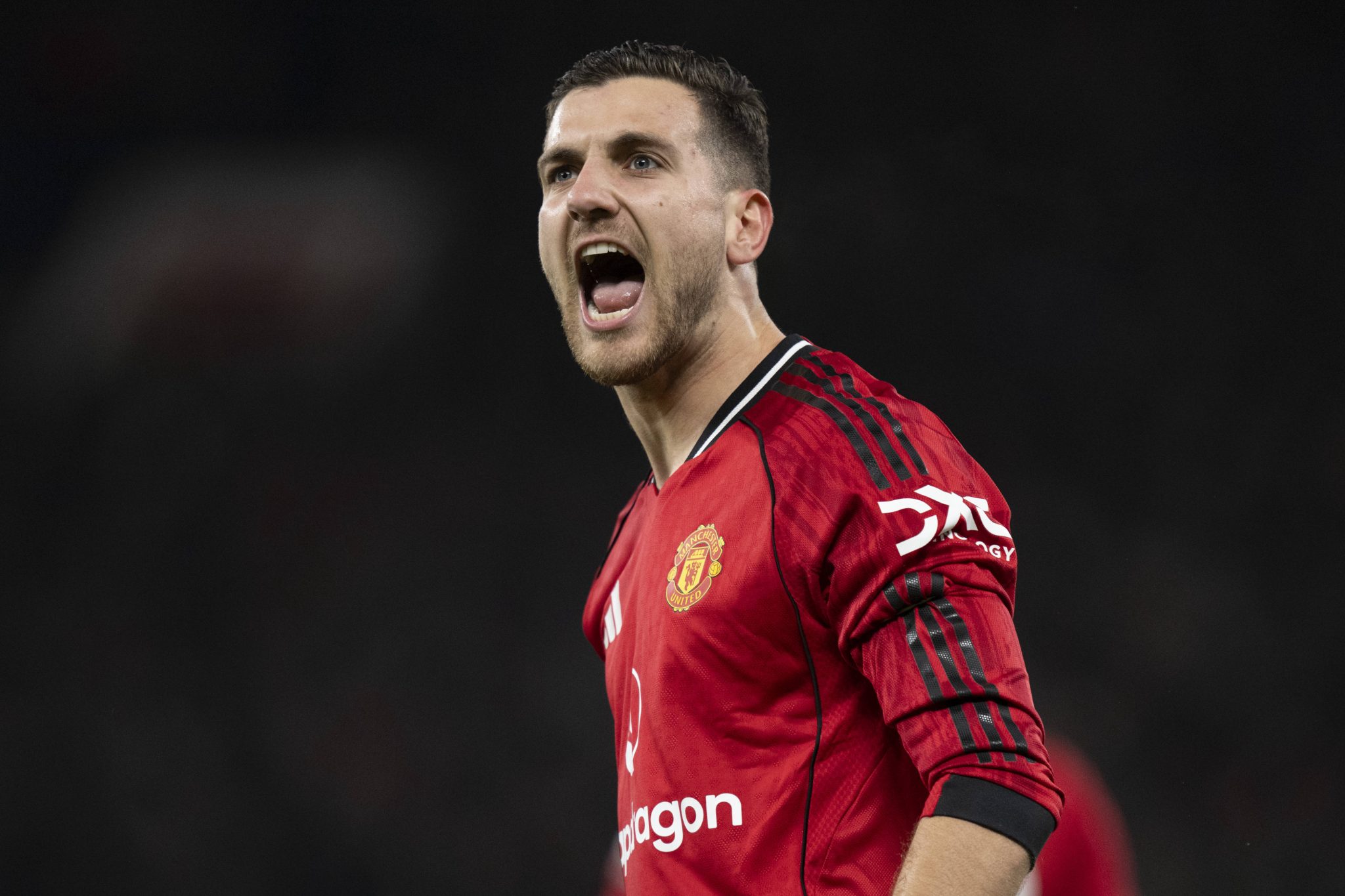 Dalot celebra gol pelo United