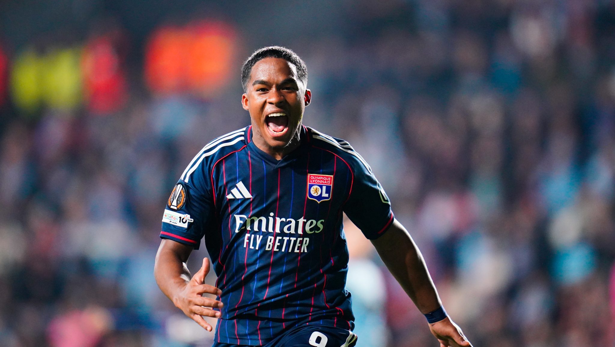 Endrick comemora gol do Lyon contra o Celta