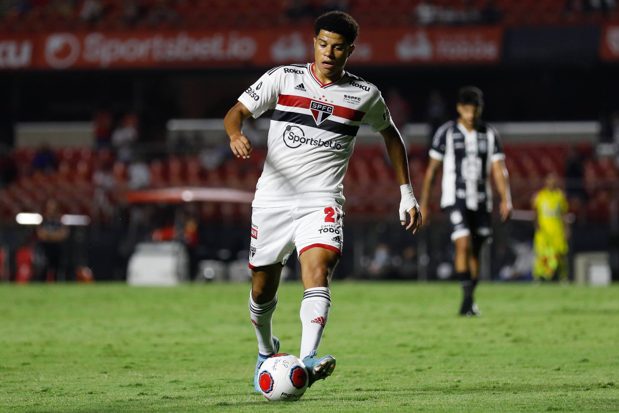Gabriel Sara pelo S&atilde;o Paulo (Foto: Imago/Sports Press Photo)
