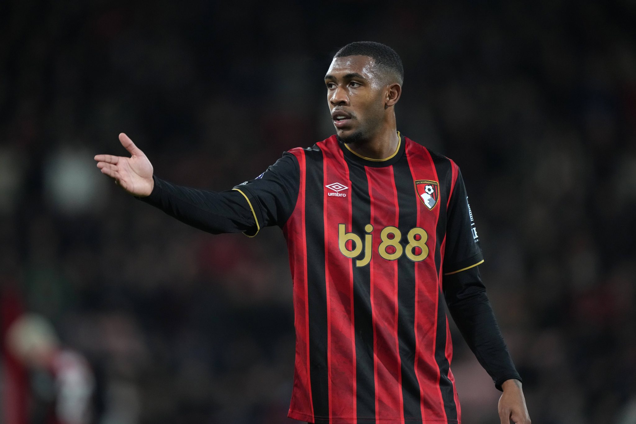 Rayan em atua&ccedil;&atilde;o pelo Bournemouth (Foto: Imago)