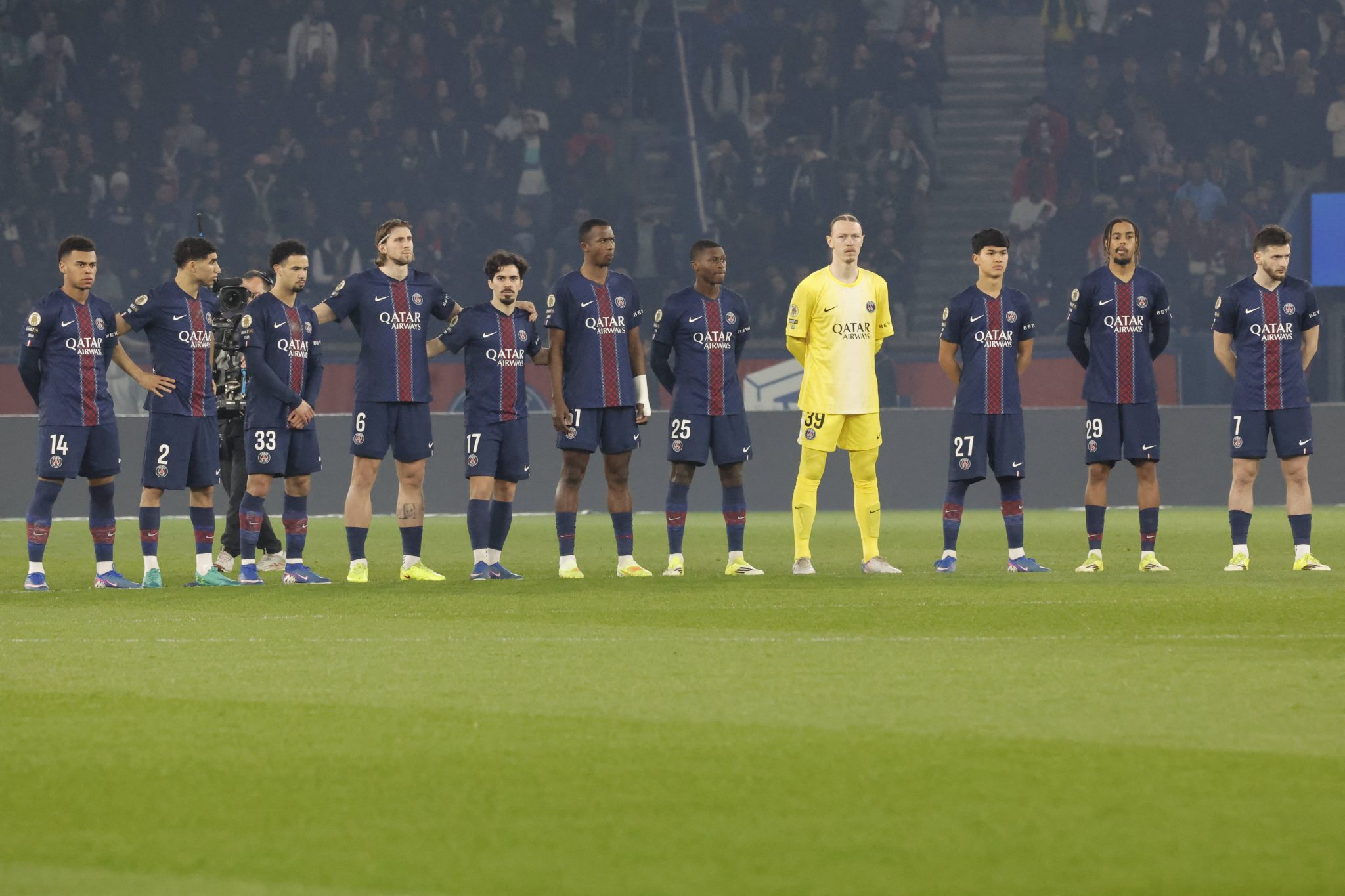 Paris Saint-Germain em atua&ccedil;&atilde;o contra o M&ocirc;naco (Foto: IMAGO / ABACAPRESS)