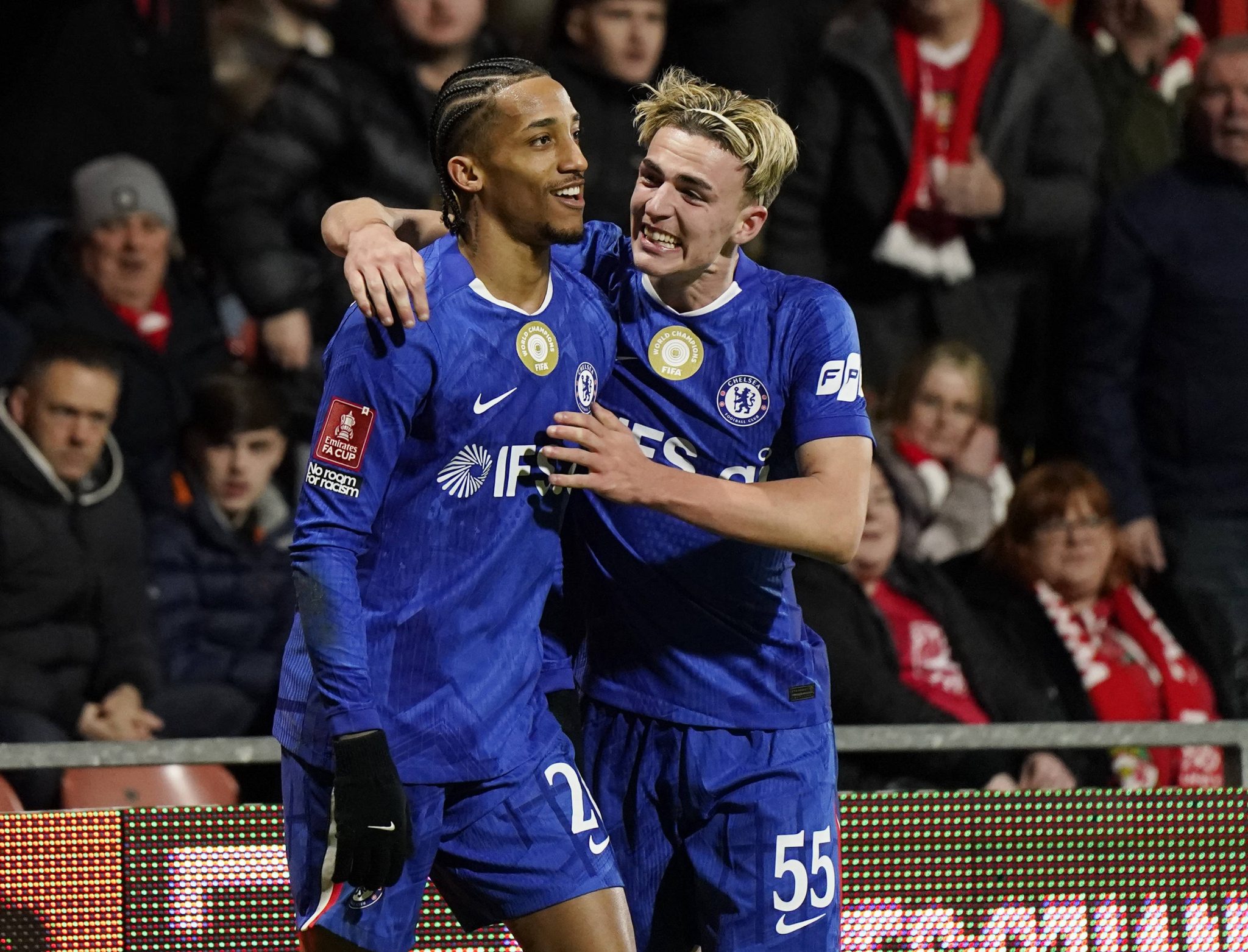 Jo&atilde;o Pedro durante vit&oacute;ria do Chelsea sobre o Wrexham (Foto: IMAGO / Sportimage)