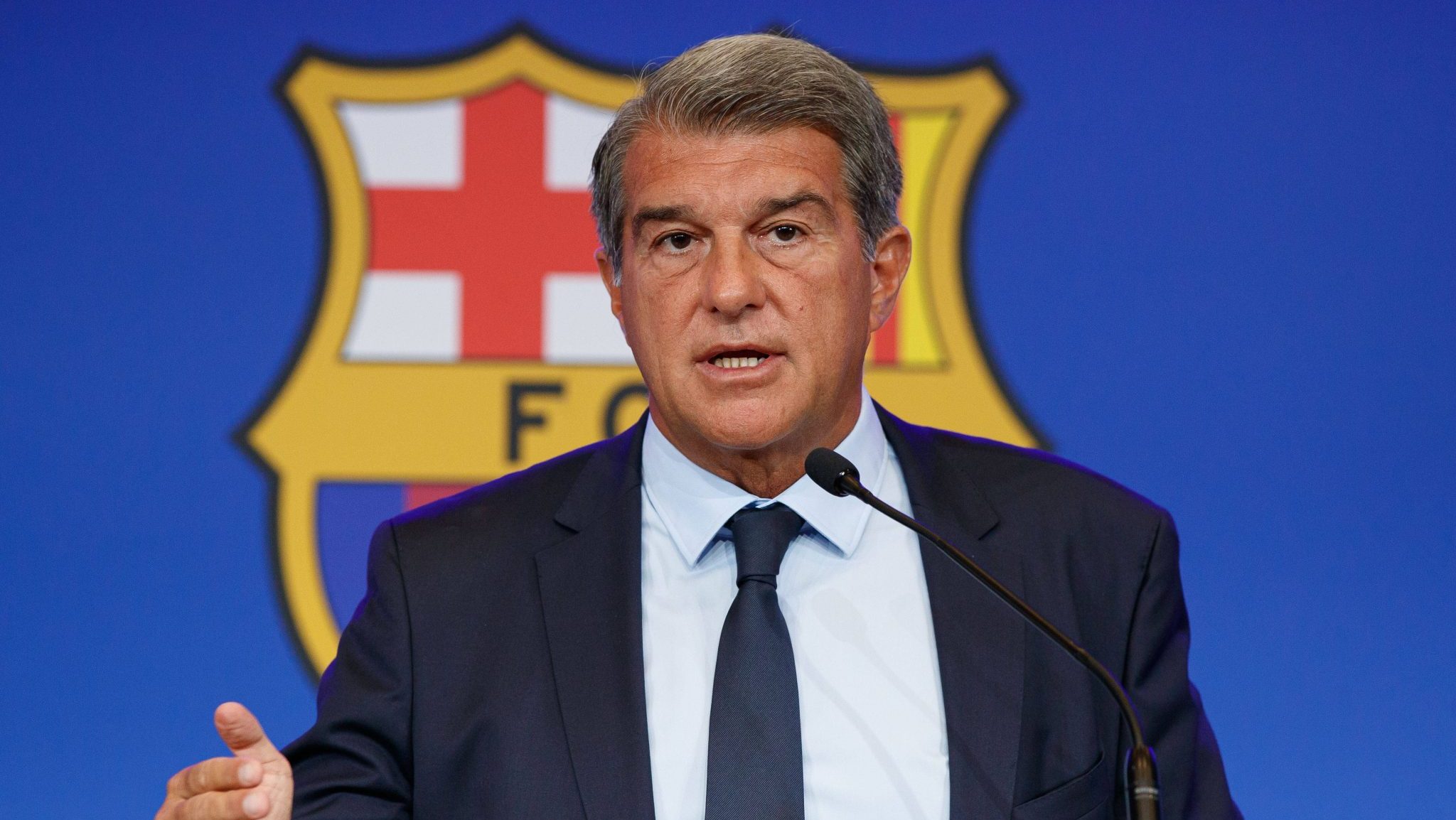 &lsquo;Voc&ecirc; n&atilde;o tem vergonha na cara&rsquo;: O tenso debate entre candidatos &agrave; presid&ecirc;ncia do Barcelona