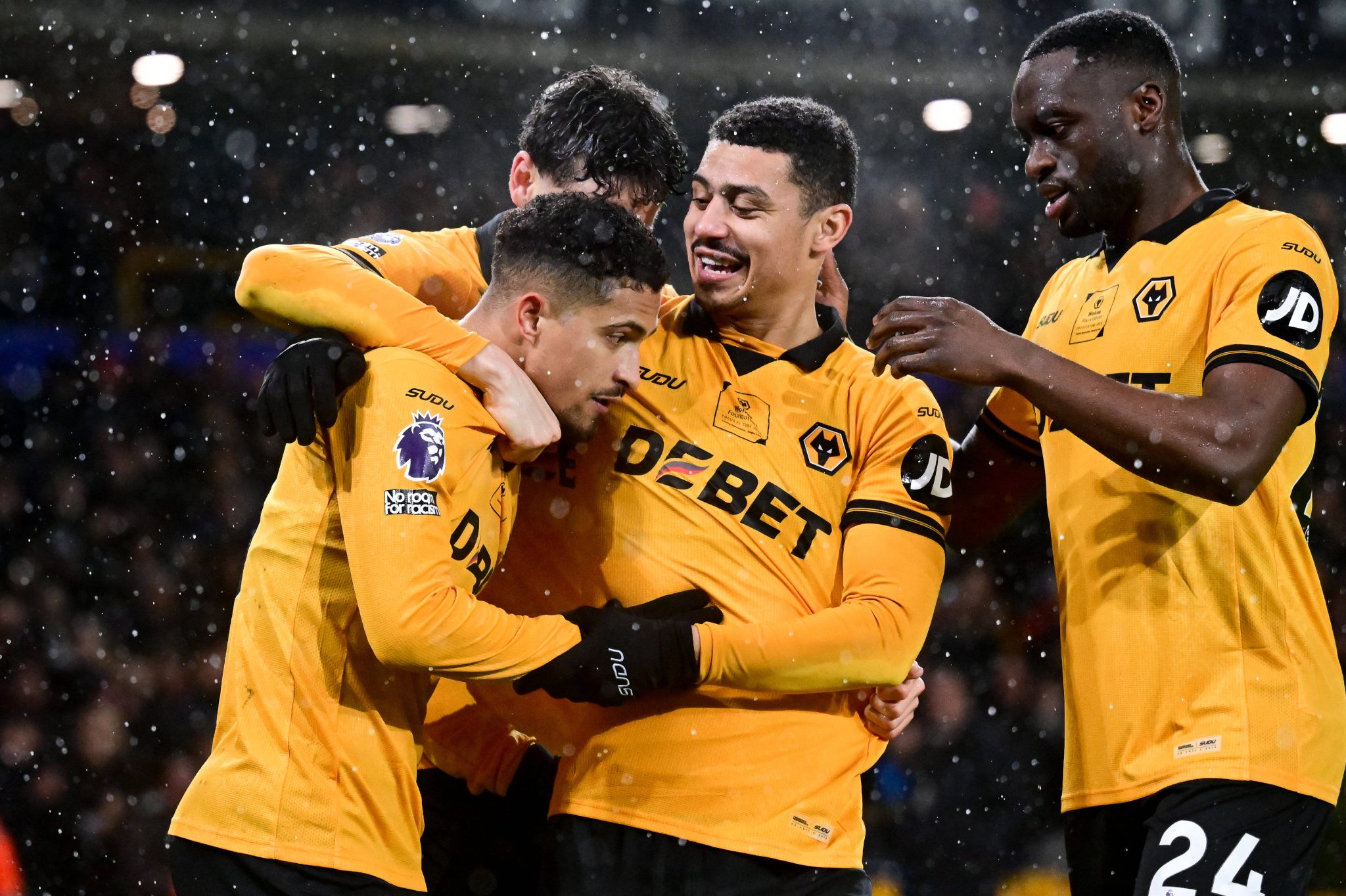 Como brasileiros e novo t&eacute;cnico miram o imposs&iacute;vel para salvar o Wolverhampton do rebaixamento