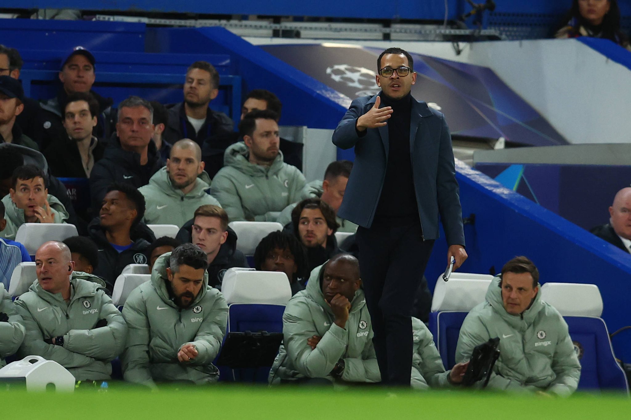 Liam Rosenior, t&eacute;cnico do Chelsea (Foto: IMAGO / Sportimage)