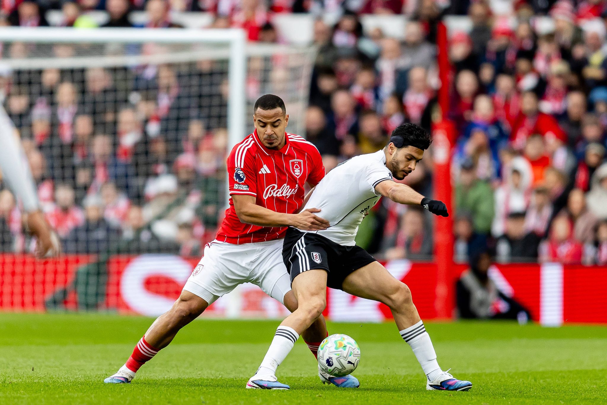 Murillo em atua&ccedil;&atilde;o pelo Nottingham Forest (Foto: IMAGO / Pro Sports Images)