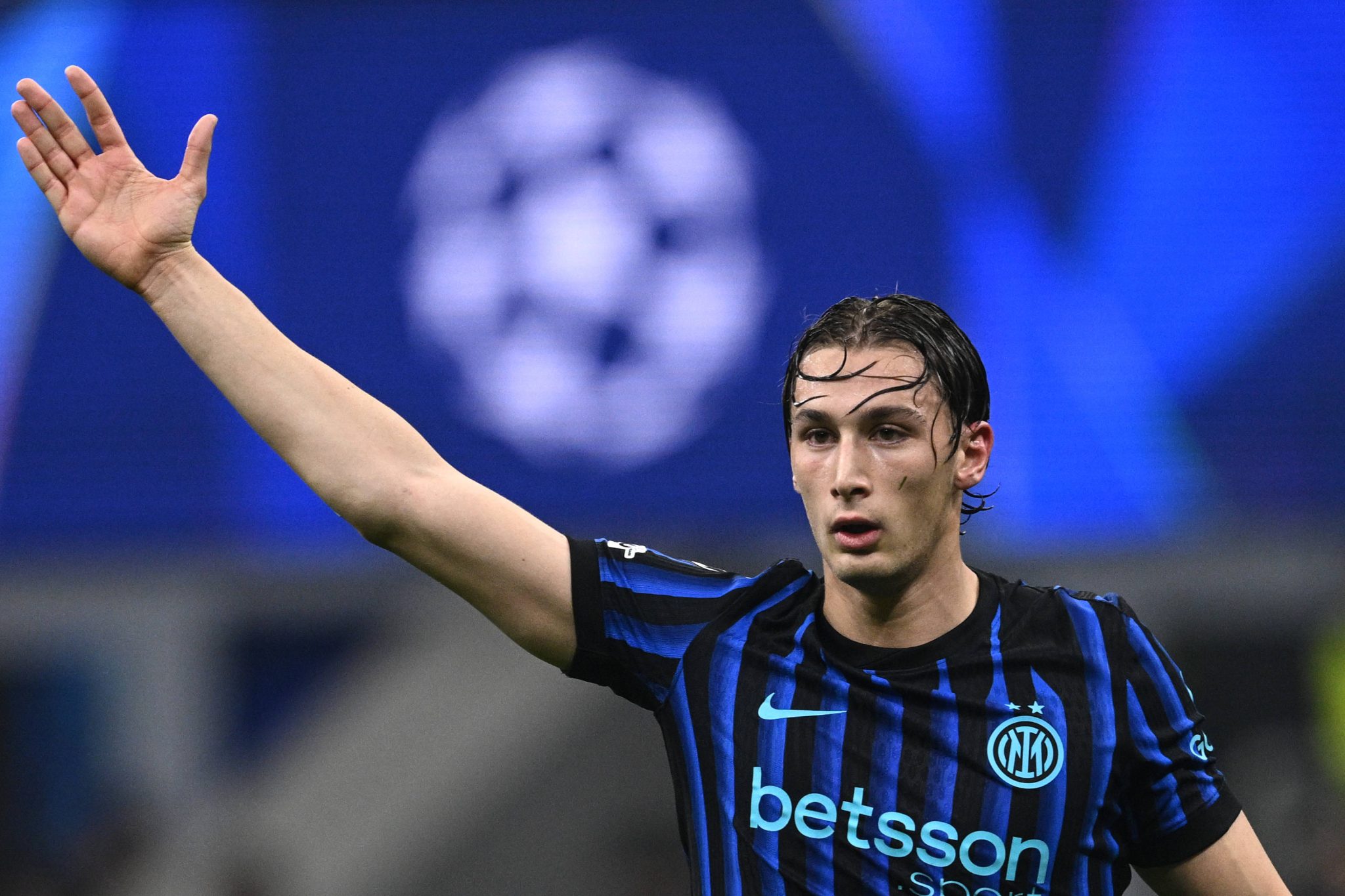 Esposito em a&ccedil;&atilde;o pela Inter