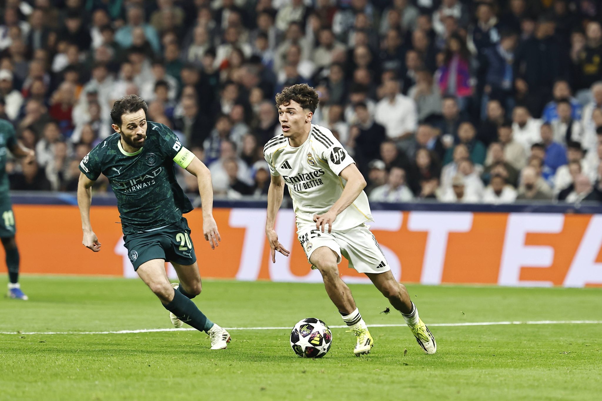 Pitarch marcado por Bernardo Silva em Real Madrid x Manchester City