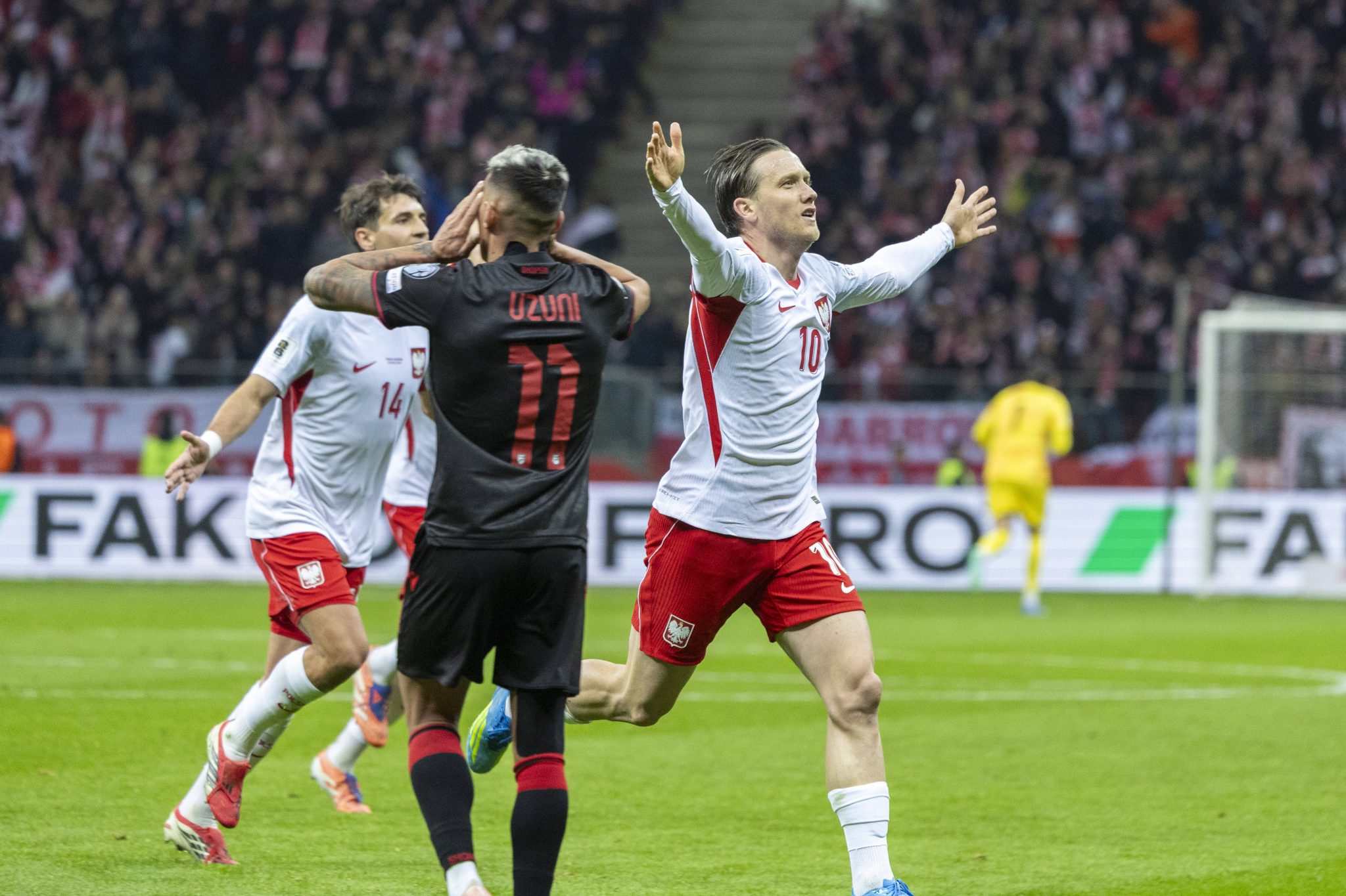 Pol&ocirc;nia elimina a Alb&acirc;nia na Copa do Mundo