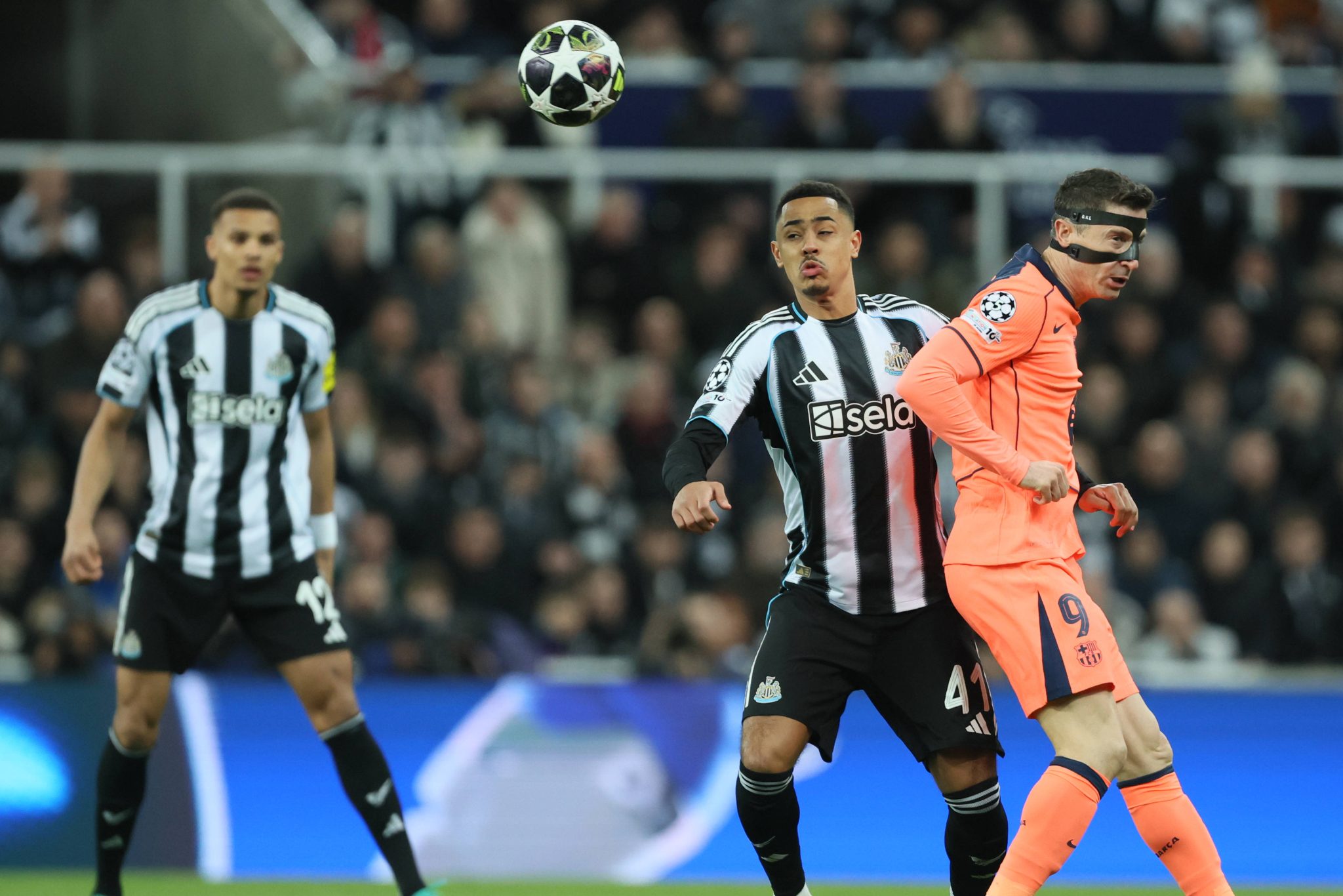 Ramsey, do Newcastle, e Lewandowski, do Barcelona 