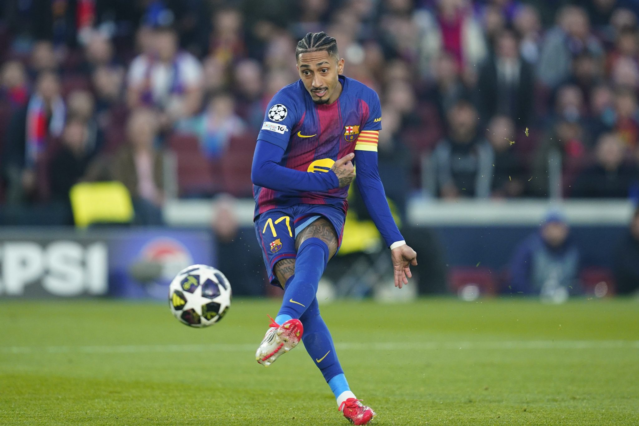 Raphinha foi destaque pelo Barcelona