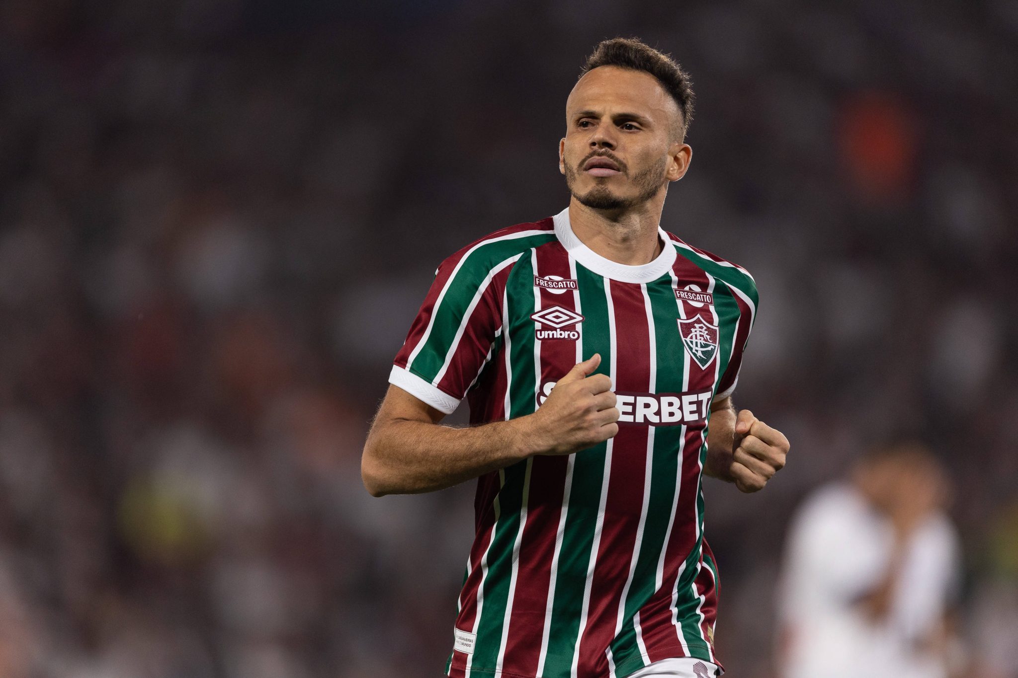 Ren&ecirc; em a&ccedil;&atilde;o pelo Fluminense