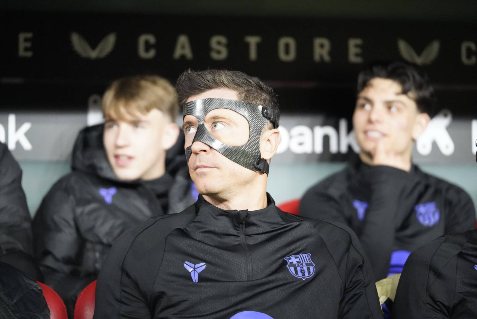 Robert Lewandowski tem convivido com a reserva no Barcelona (Foto: Imago/Ball Raw Images)