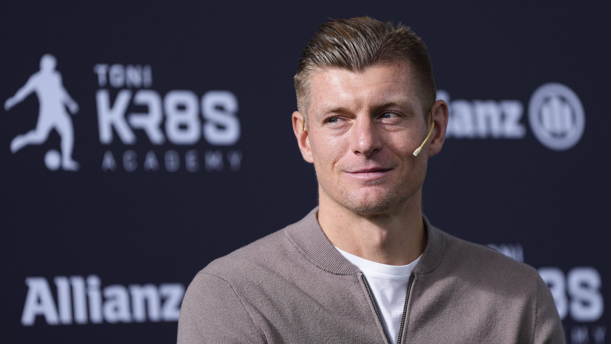 Kroos: &lsquo;Ele est&aacute; voando, deu a impress&atilde;o de ser capaz de carregar o Real Madrid nas costas&rsquo;