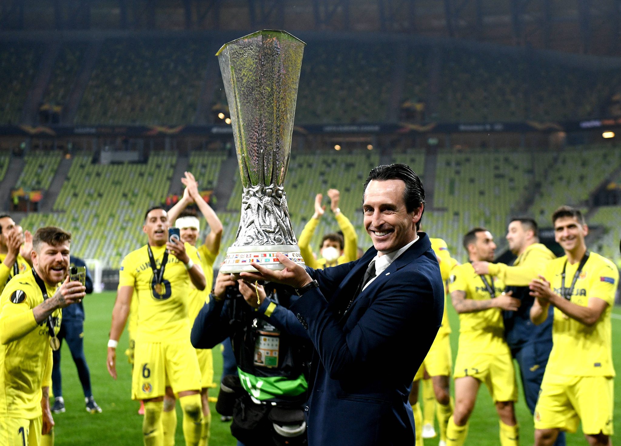 Unai Emery ap&oacute;s conquistar Europa League com o Villarreal (Foto: IMAGO / PA Images)