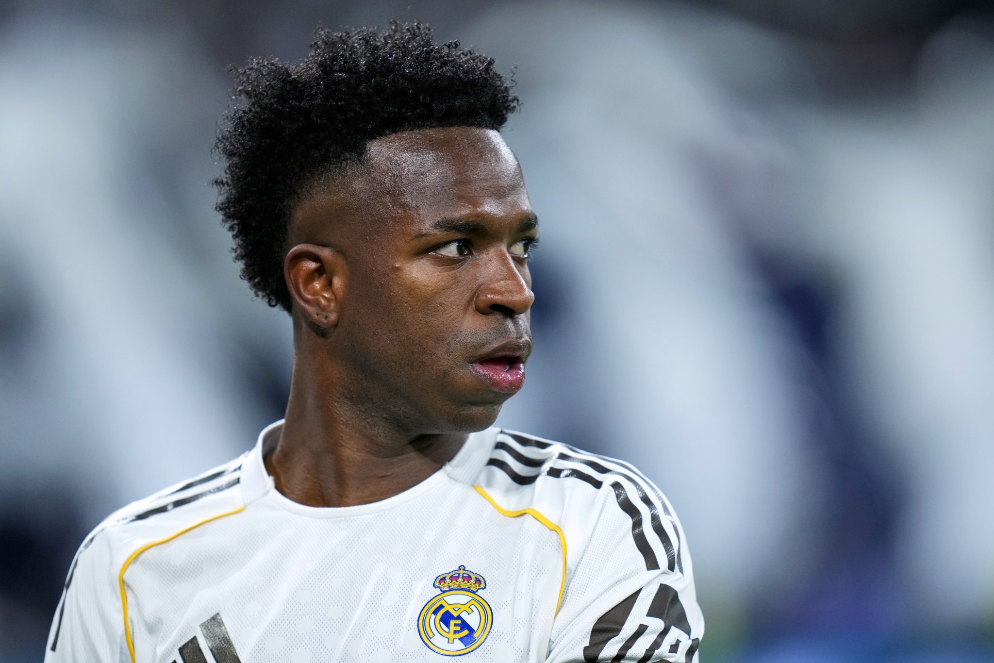 Vini J&uacute;nior se redime e comanda virada do Real Madrid em cl&aacute;ssico