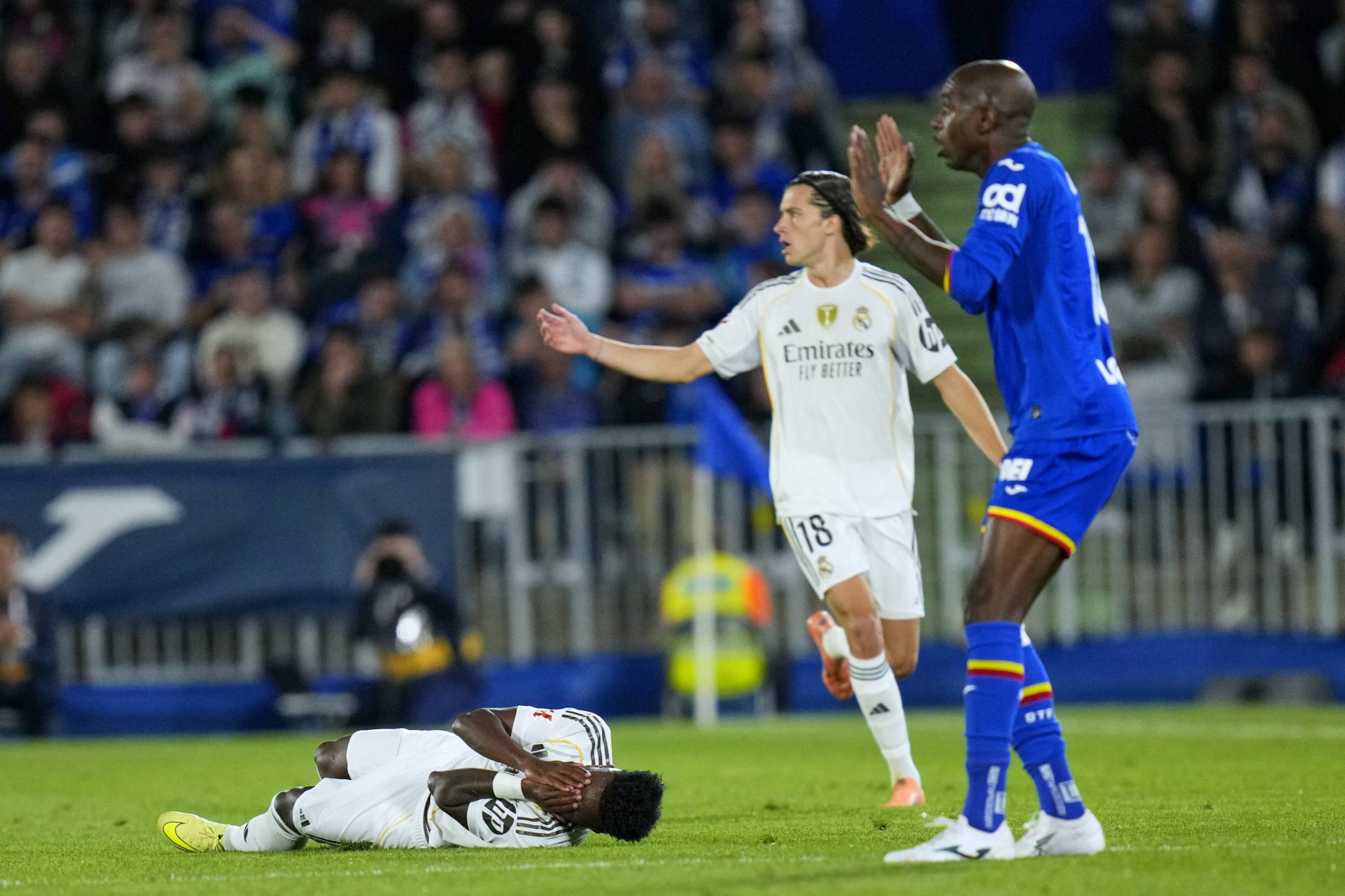 Nyom agrediu Vinicius Jr. durante Getafe x Real Madrid, em outubro de 2025 (Foto: Imago)