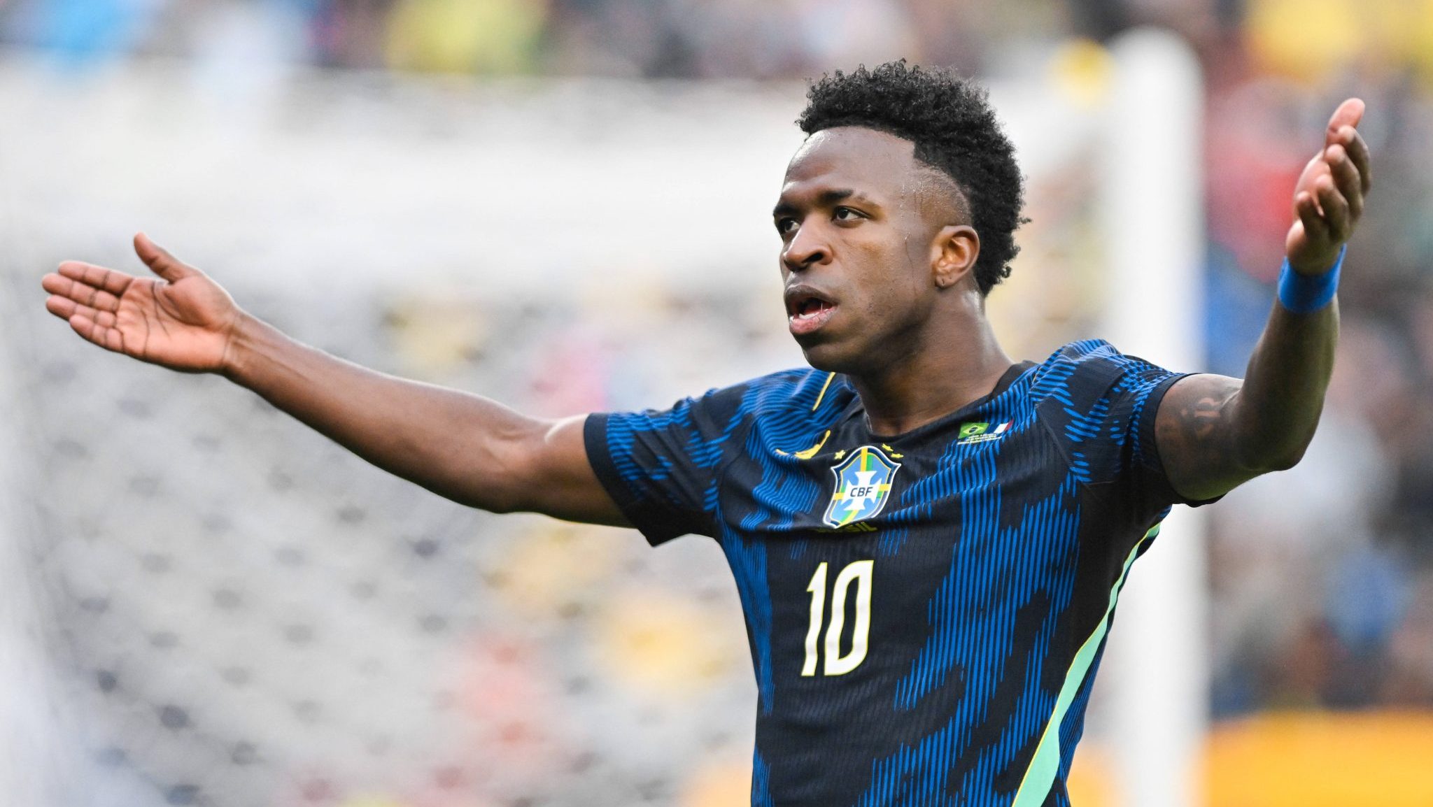 Meia da Fran&ccedil;a: &lsquo;Jogar contra Vinicius Jr &eacute; muito complicado. Brasil &eacute; um dos favoritos &agrave; Copa&rsquo;