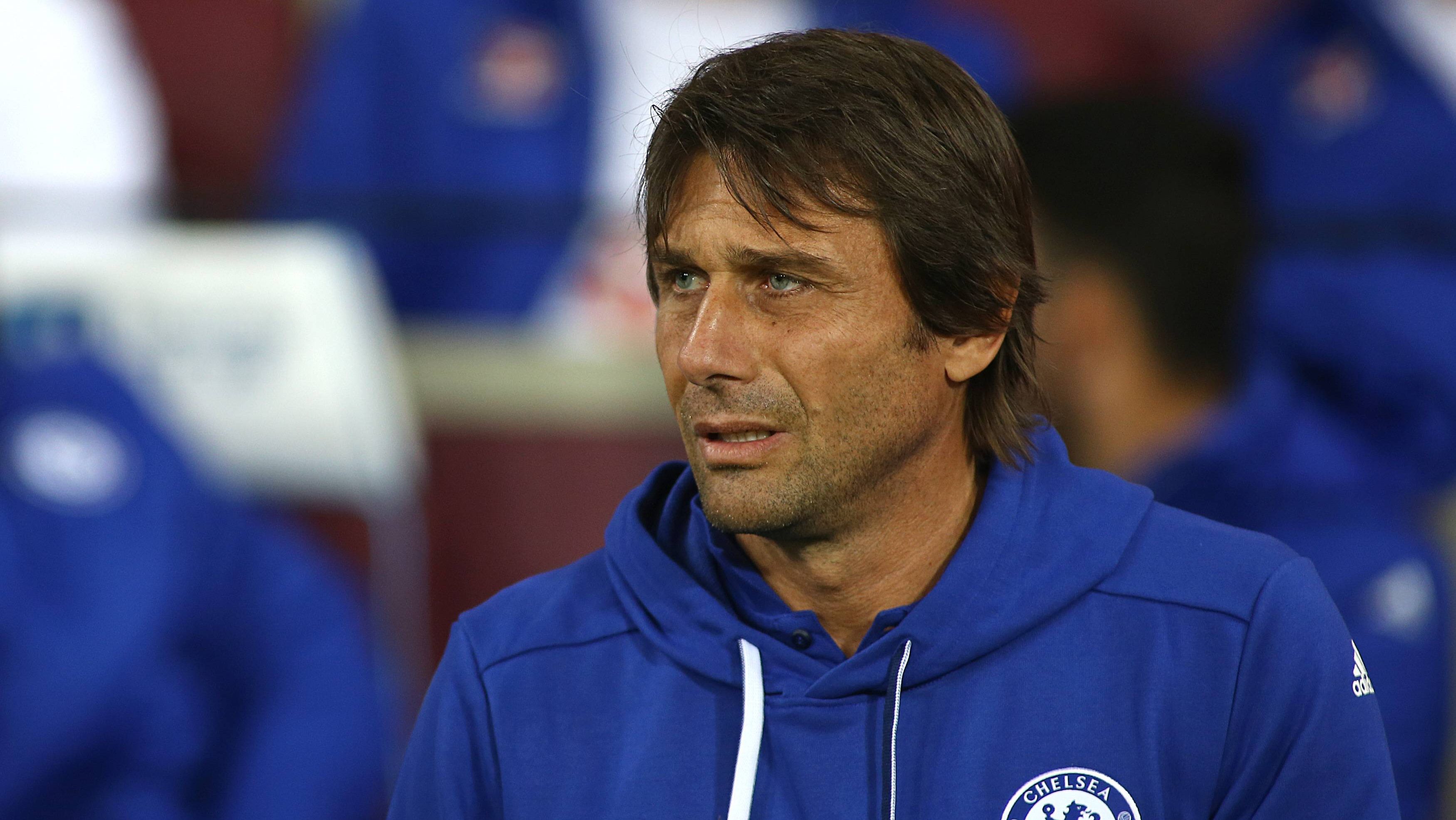 Antonio Conte aponta poder financeiro da Premier League e avalia retorno
